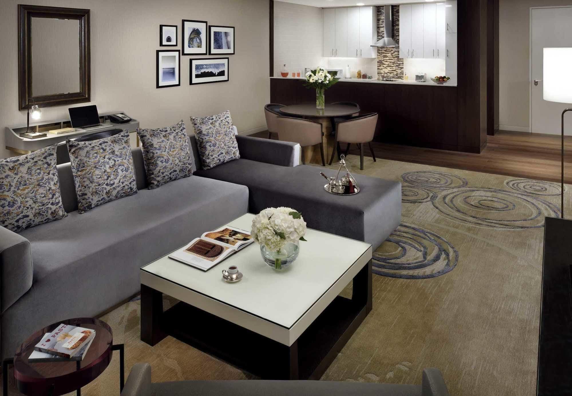 Marriott Executive Apartments Downtown, Abu Dhabi Exteriör bild